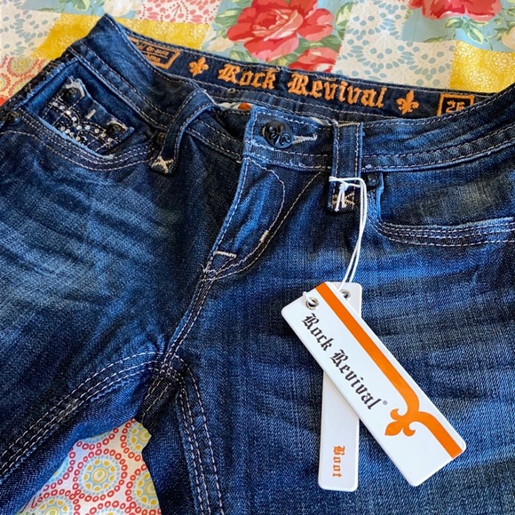 πNWT! Gorgeous Bling Sora Rock Revivals! - Picture 7 of 10